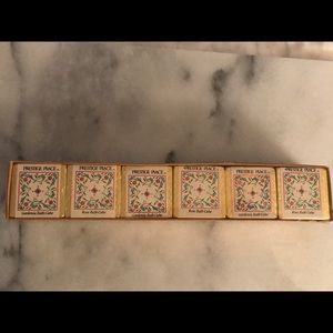 Vintage Rose and Gardenia 6 bath cubes. 70’s.